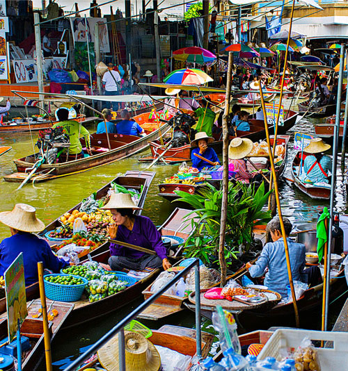 Damnoen Saduak Floating Market
